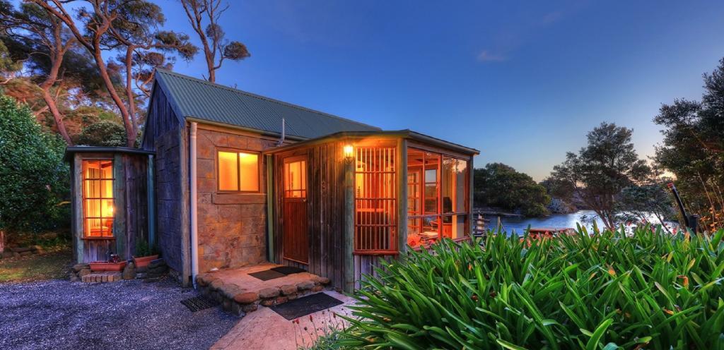 Stanley Lakeside Spa Cabins Exterior photo